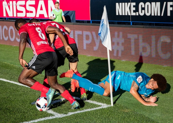 Бодрый прыжок 69-летнего Сёмина – в мгновениях 4-го тура РФПЛ