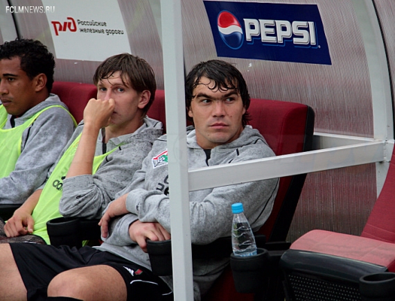 Вне состава 