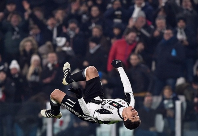 Ни Москве, ни «Зениту». Как китайцы уводили игроков у РФПЛ Ни Москве, ни «Зениту». Как китайцы уводили игроков у РФПЛ