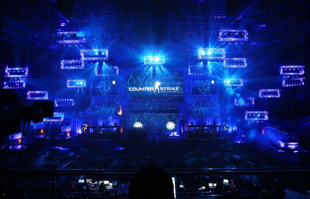 Стать чемпионом, не вставая с дивана: что нужно знать о киберфутболе