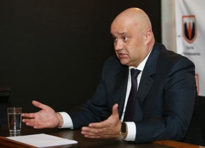 Футбольный эксперт, член комитета по эти