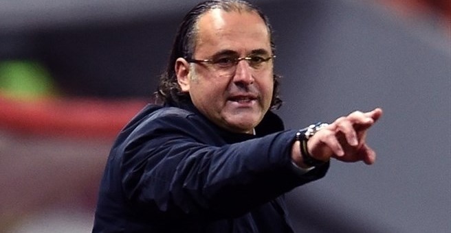 и к заключению контракта, написал в «Тви