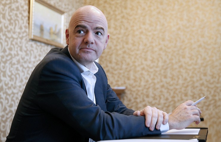 Система видеопомощи арбитрам (VAR) в фут