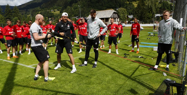 Тренер по физподготовке «Локомотива» Сер