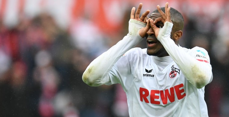 Нападающий Антони Модест, входивший в чи