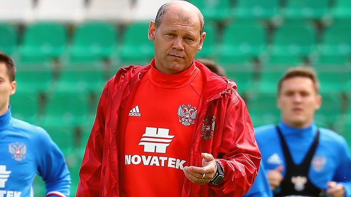 Тренер сборной России Мирослав Ромащенко