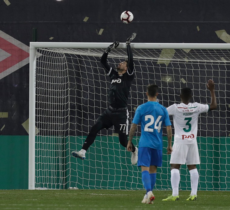 Как известно, согласно правилам ФИФА, фу