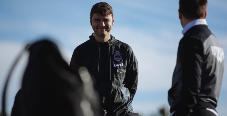 Работа администраторов в футбольных кома