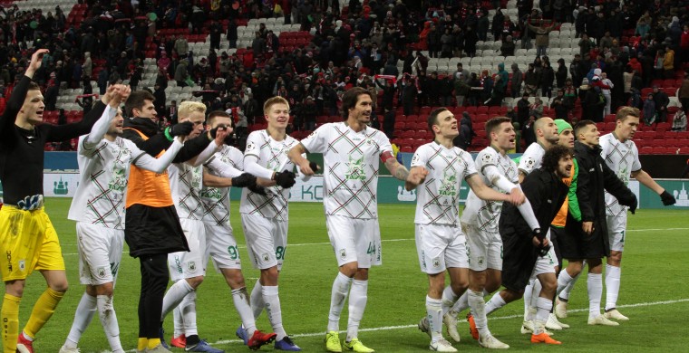 Самые популярные схемы: 4-2-3-1 (88), 4-