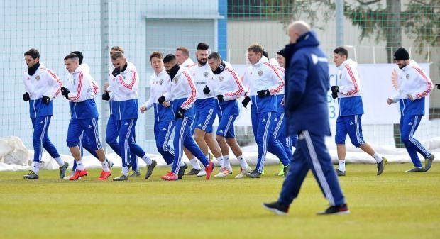 О печальных трендах русского футбола нак