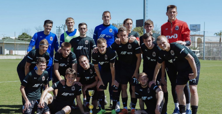 За несколько часов до вылета в Москву «К