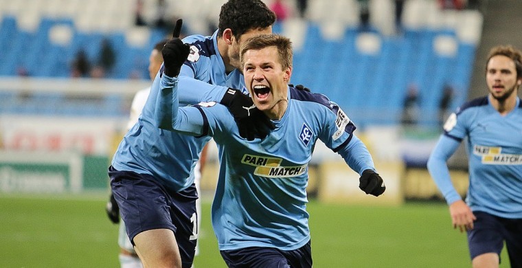 Крылья Советов победили Анжи в матче 20-