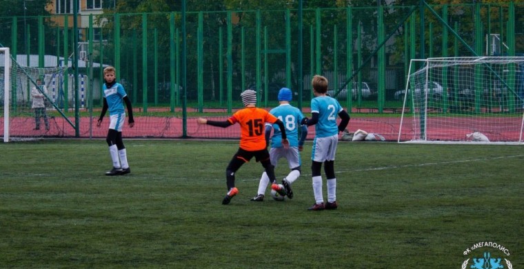 Капитан футбольной команды Мегаполис-200