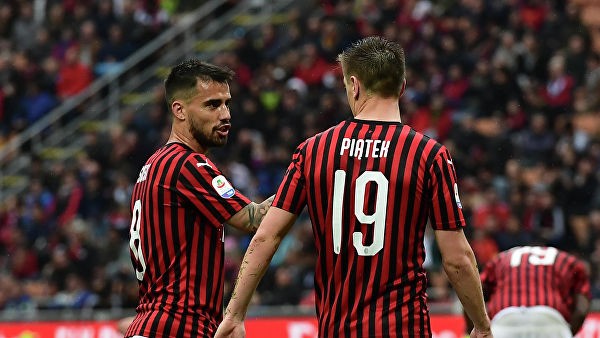 Итальянский футбольный клуб Милан не выс