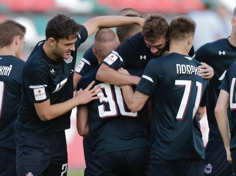 «Казанка» и «Ленинградец» забили восемь 