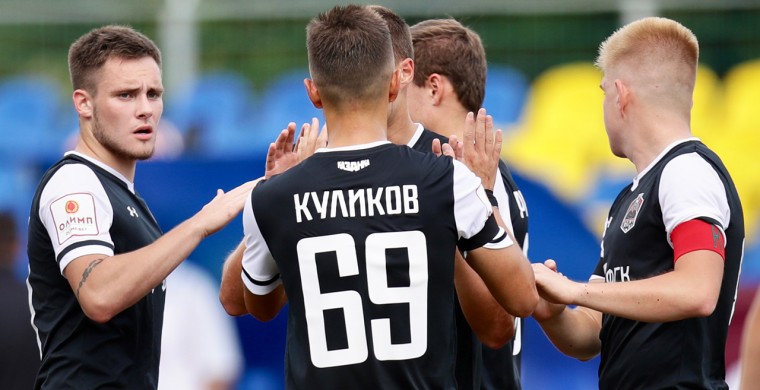 Стартовый состав: Сухорученко, Поярков, 