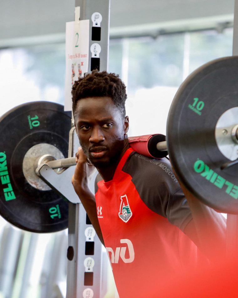 А что, если не Кокорин? Пять нападающих для «Локомотива»