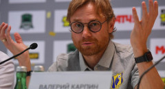 Валерий Карпин