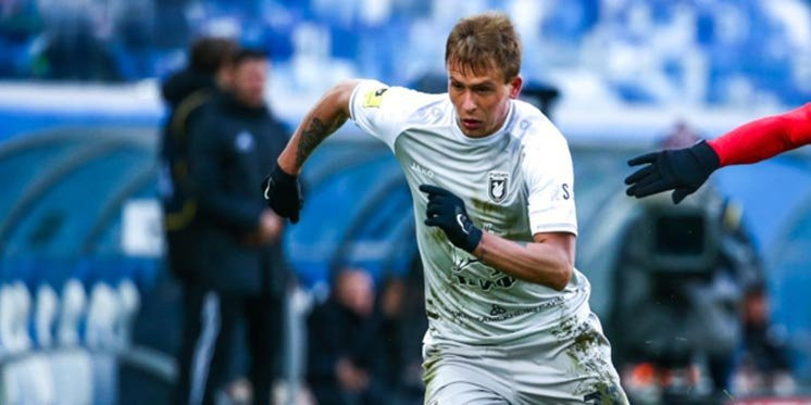 Защитник «Рубина» Олег Данченко попал в 