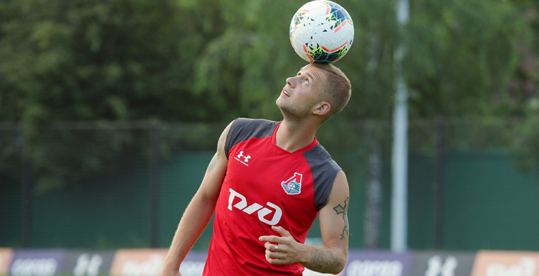 Футболисты «Локомотива» начали подготовк