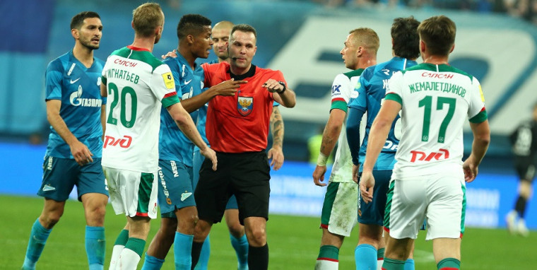 Чемпионат России по футболу сезона 2020/