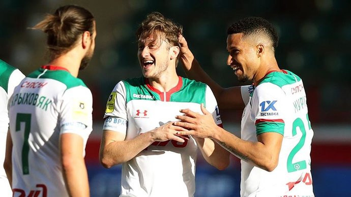 Бывший защитник «Локомотива» Дмитрий Сен