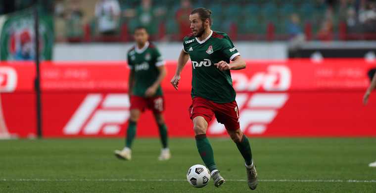 Защитник Мацей Рыбус, полузащитник Гжего