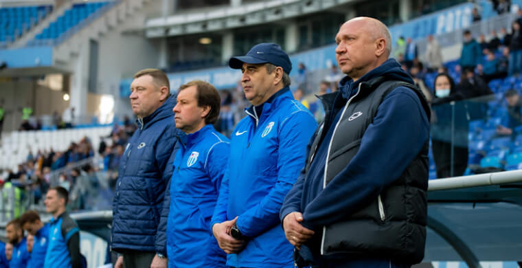 Главный тренер «Ротора» Юрий Батуренко и