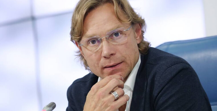 Валерий Карпин покинул пост главного тре