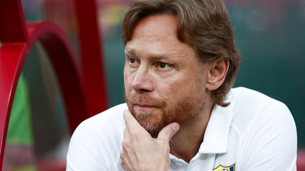 Валерий Карпин