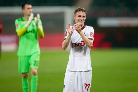 Илья Самошников