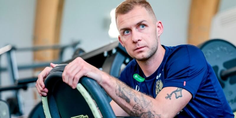 Дмитрий Баринов