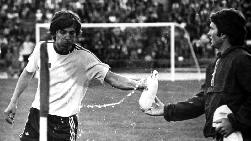 «В Лужниках обыгрываем «Спартак» 3:0. Иду в раздевалку, а рядом Ловчев плачет...» Истории экс-президента «Локомотива»