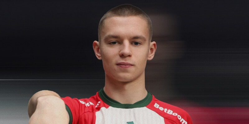 Локомотив» подписал контракт с Даниилом 