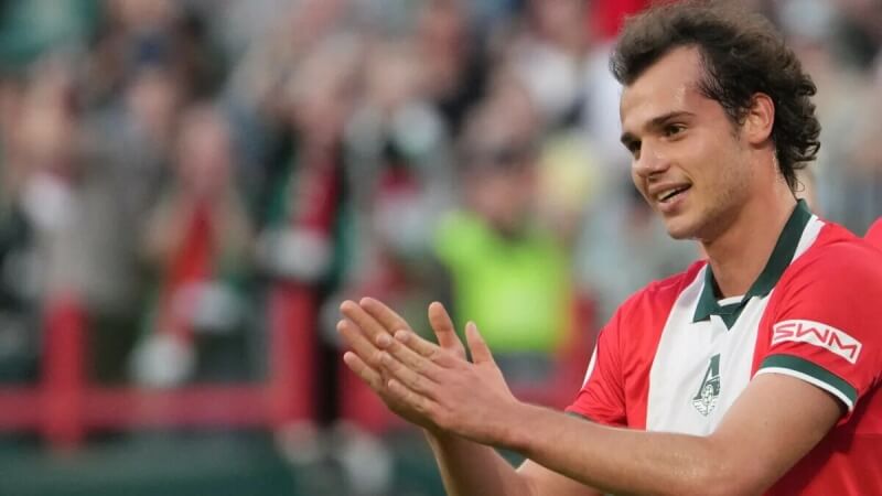 Артем Карпукас