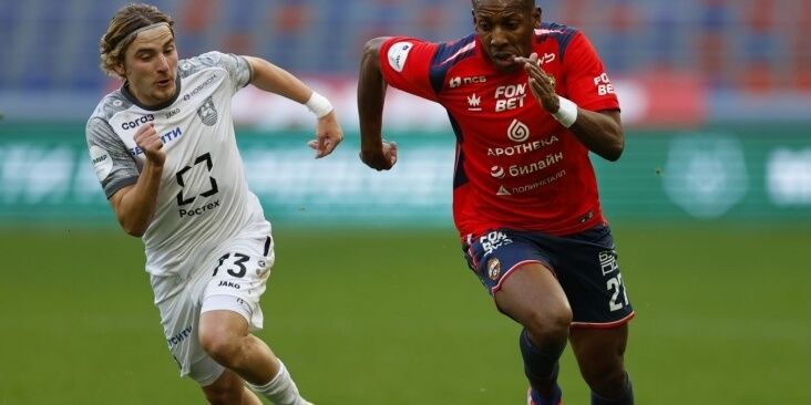 Максим Петров