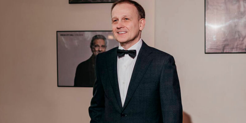 Владимир Кузьмичев